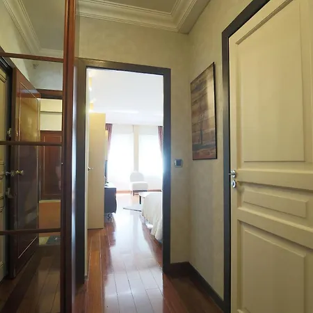 Studio Rue De Ponthieu *